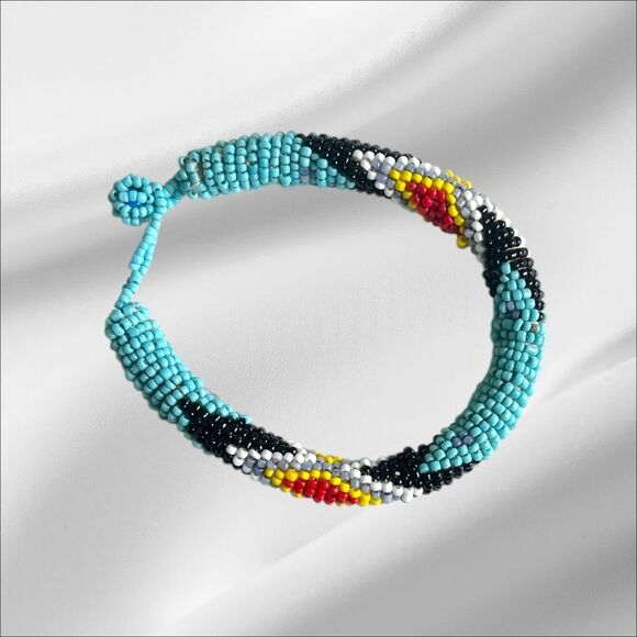 Handcrafted Beaded Bracelet - Multicolor - Picture 2 of 3